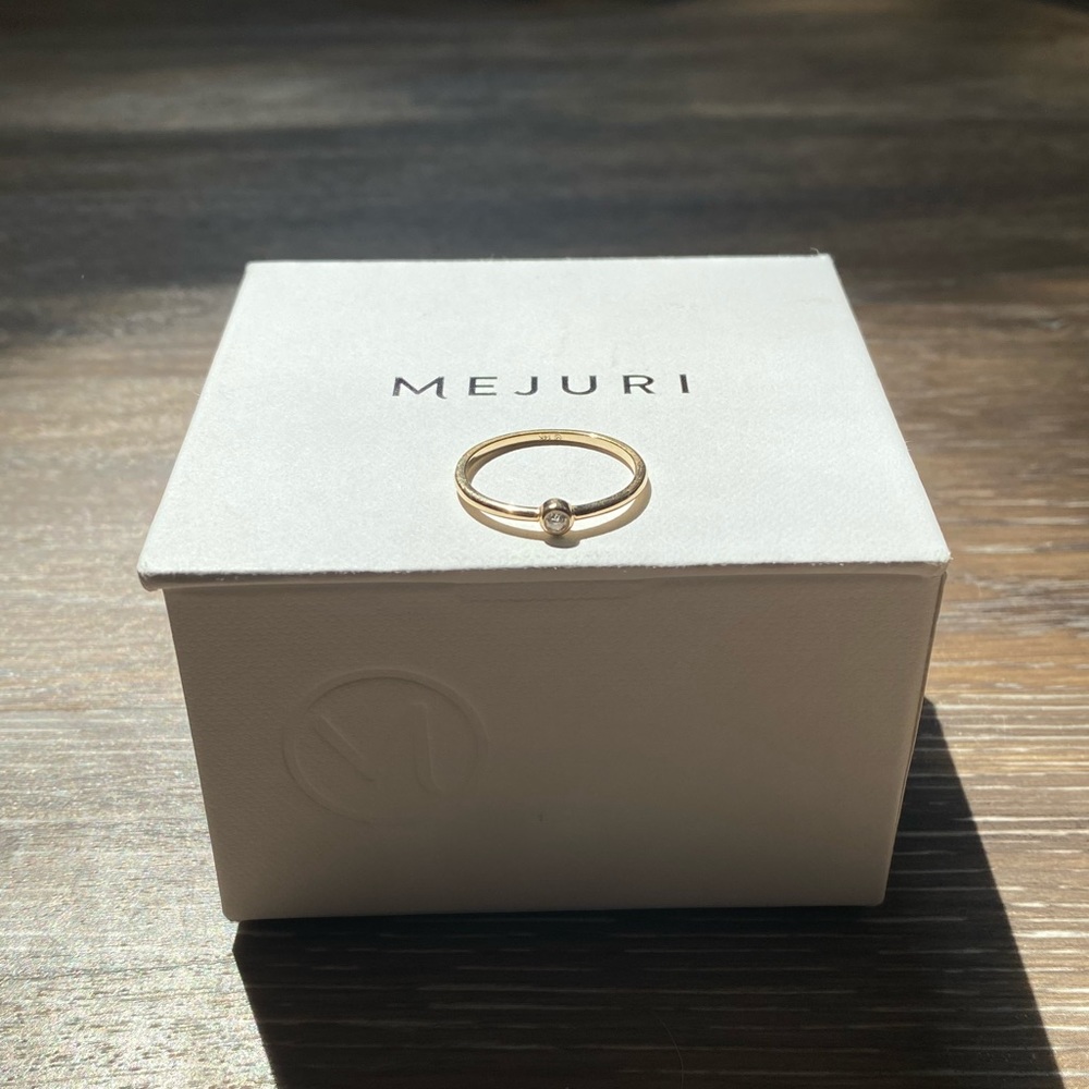 Mejuri Solo Diamond Ring
